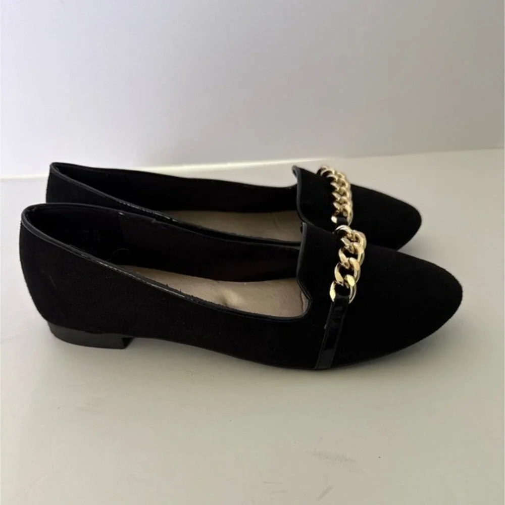 VTG Payless Women Black Faux Suede/Gold Chain Loafers 7.5 Y2K Preppy Career Goth
